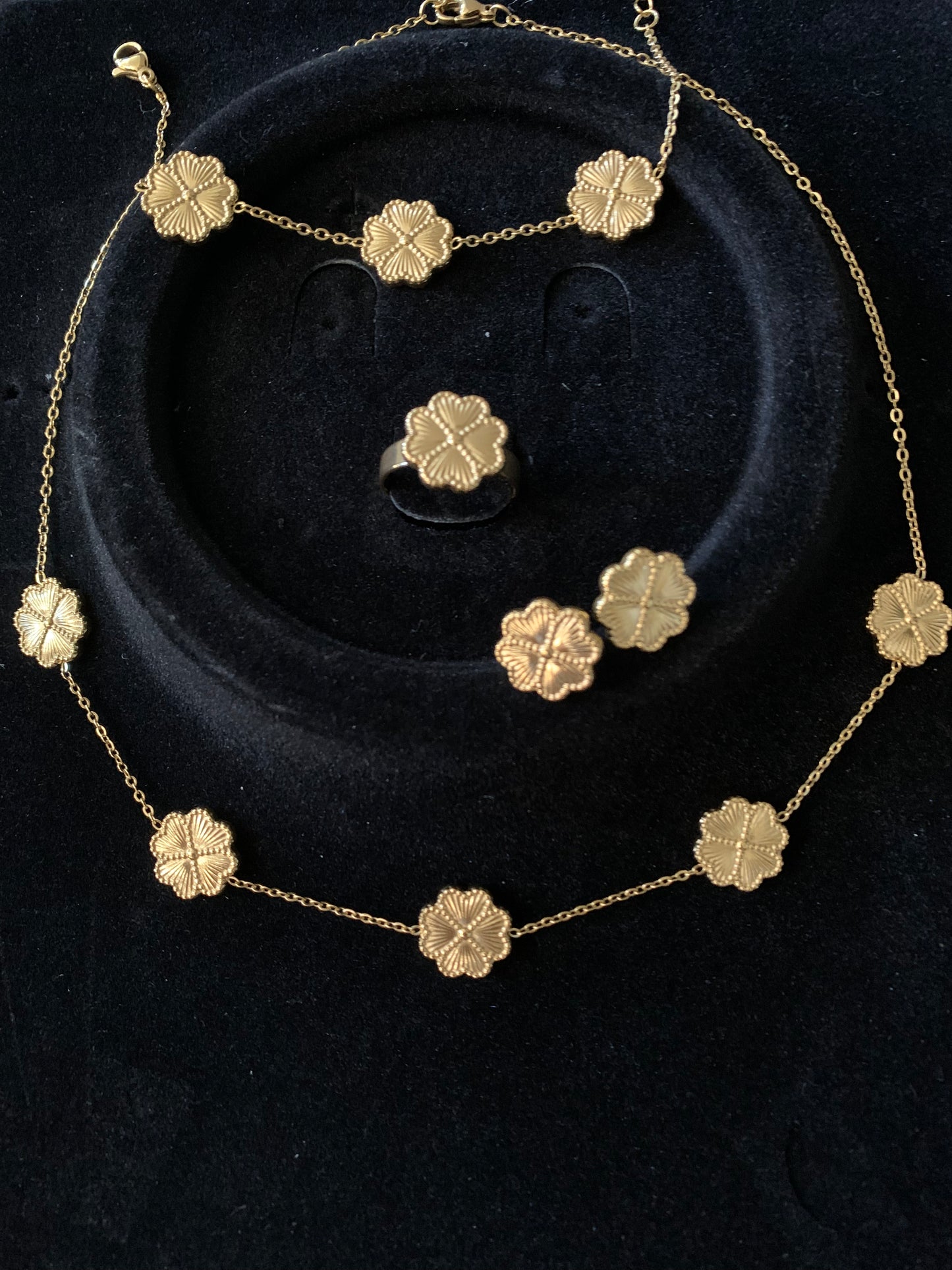 4 Leaf Clover 4pcs Set Five Leaf Necklace Gold/Stainless Steel Heart Shape