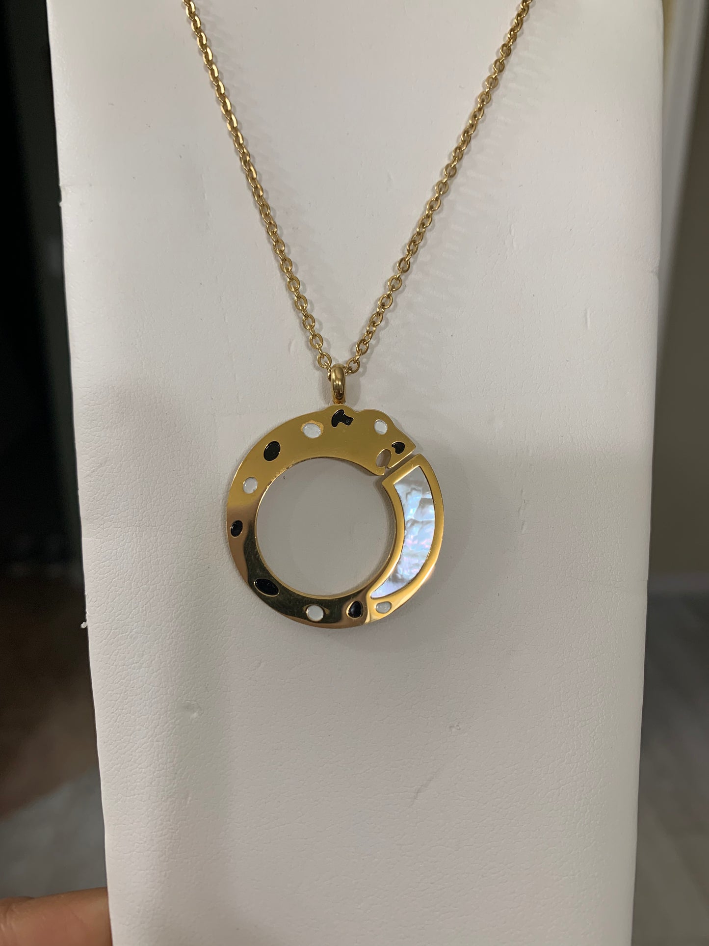 Gold Plated Stainless Steel Disc Chape Pendant, Earring and Bracelet Set.