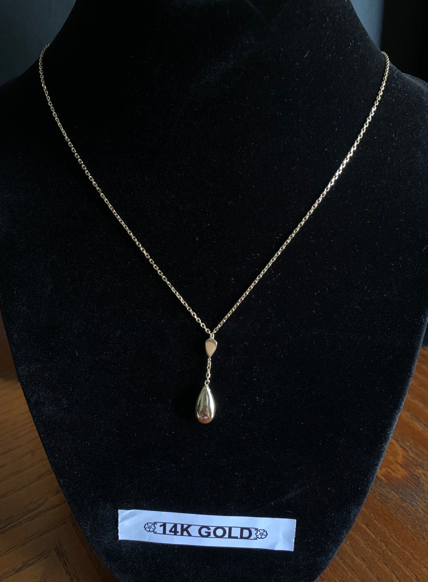 14k Gold Teardrop Necklace