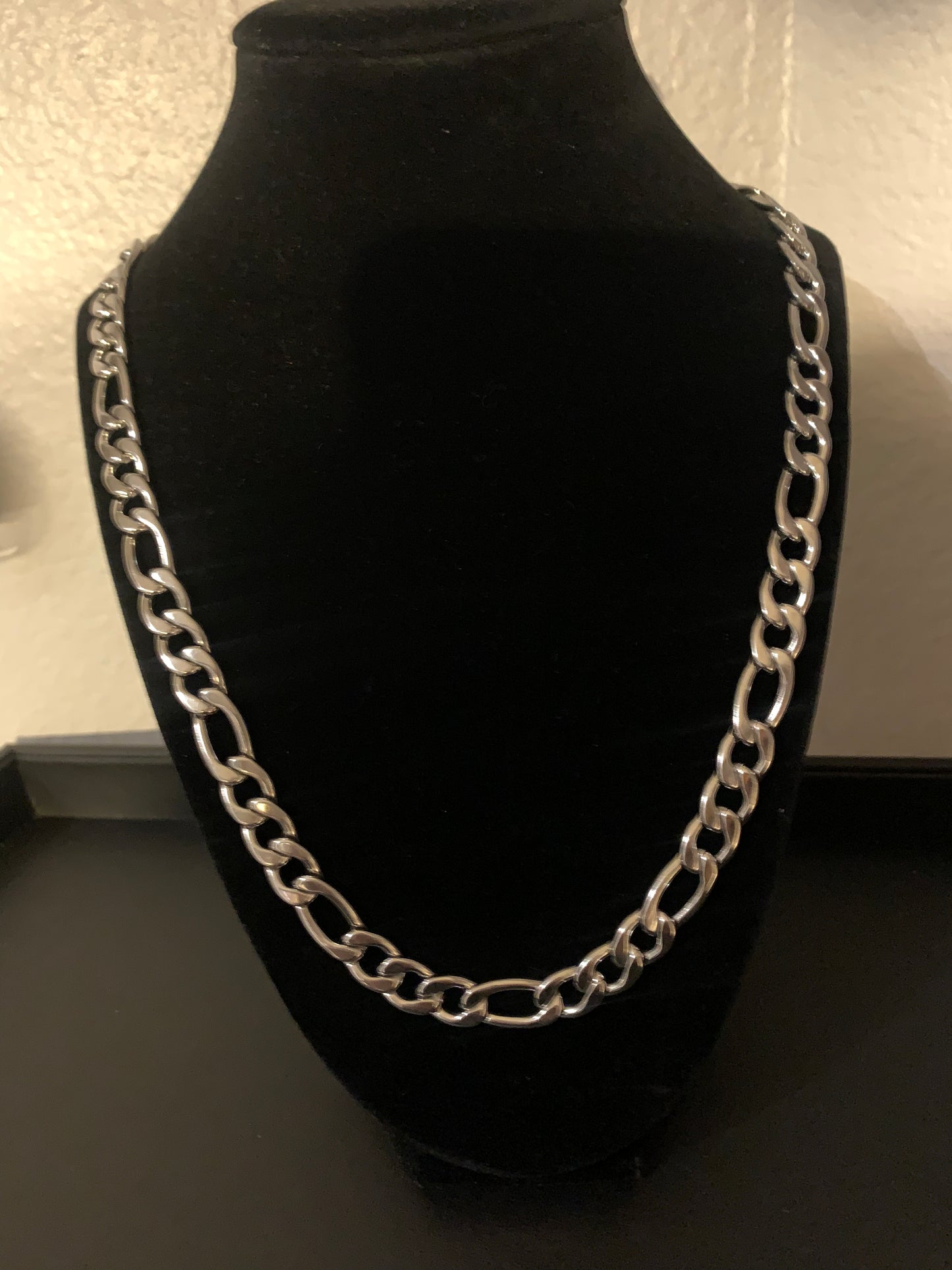 Figaro 9mm Silver Chain 24"