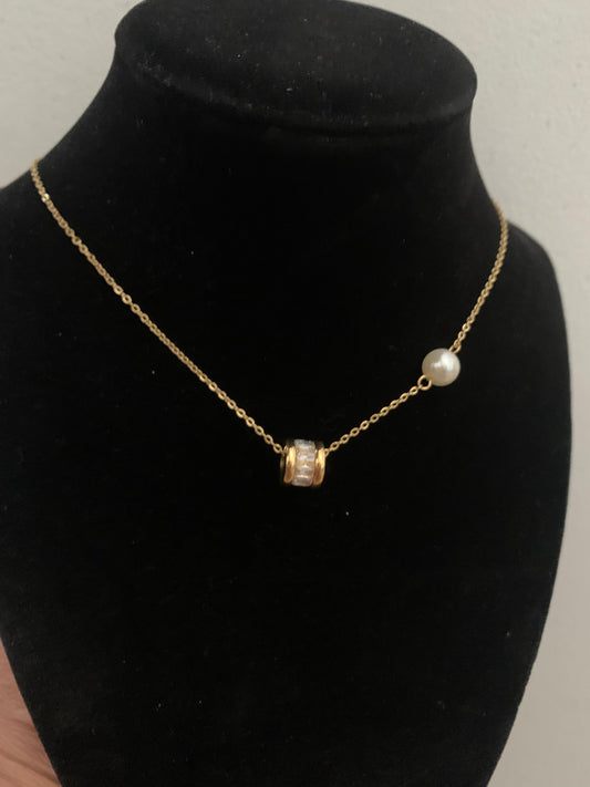 Medium Barrel Zircon Necklace w/Pearl