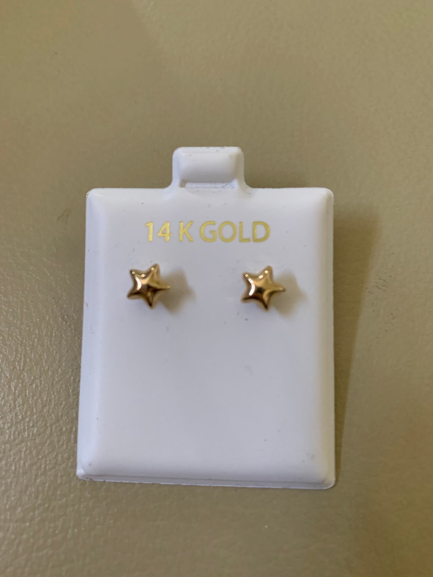 14kt Gold Star Shape Studs Earrings