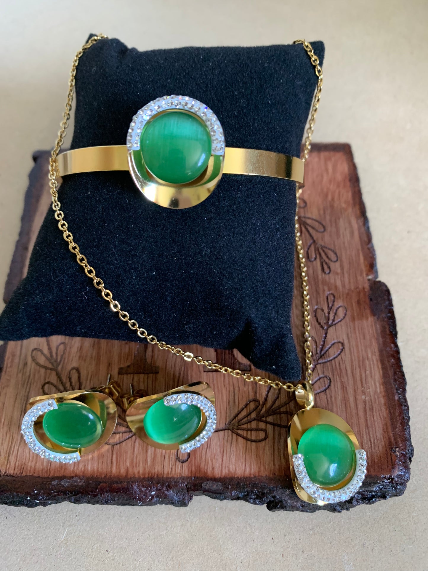 Stainless Steel Green Jewelry Set