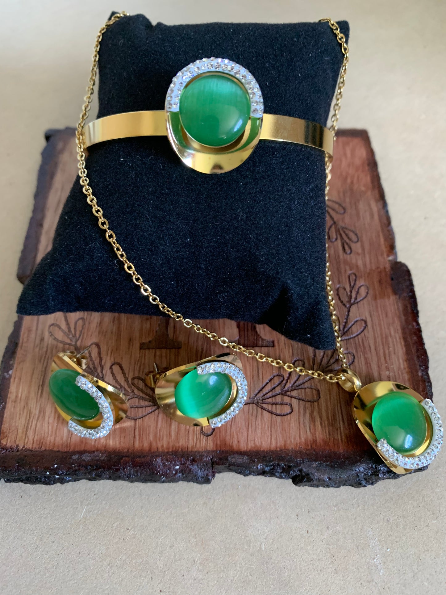 Stainless Steel Green Jewelry Set