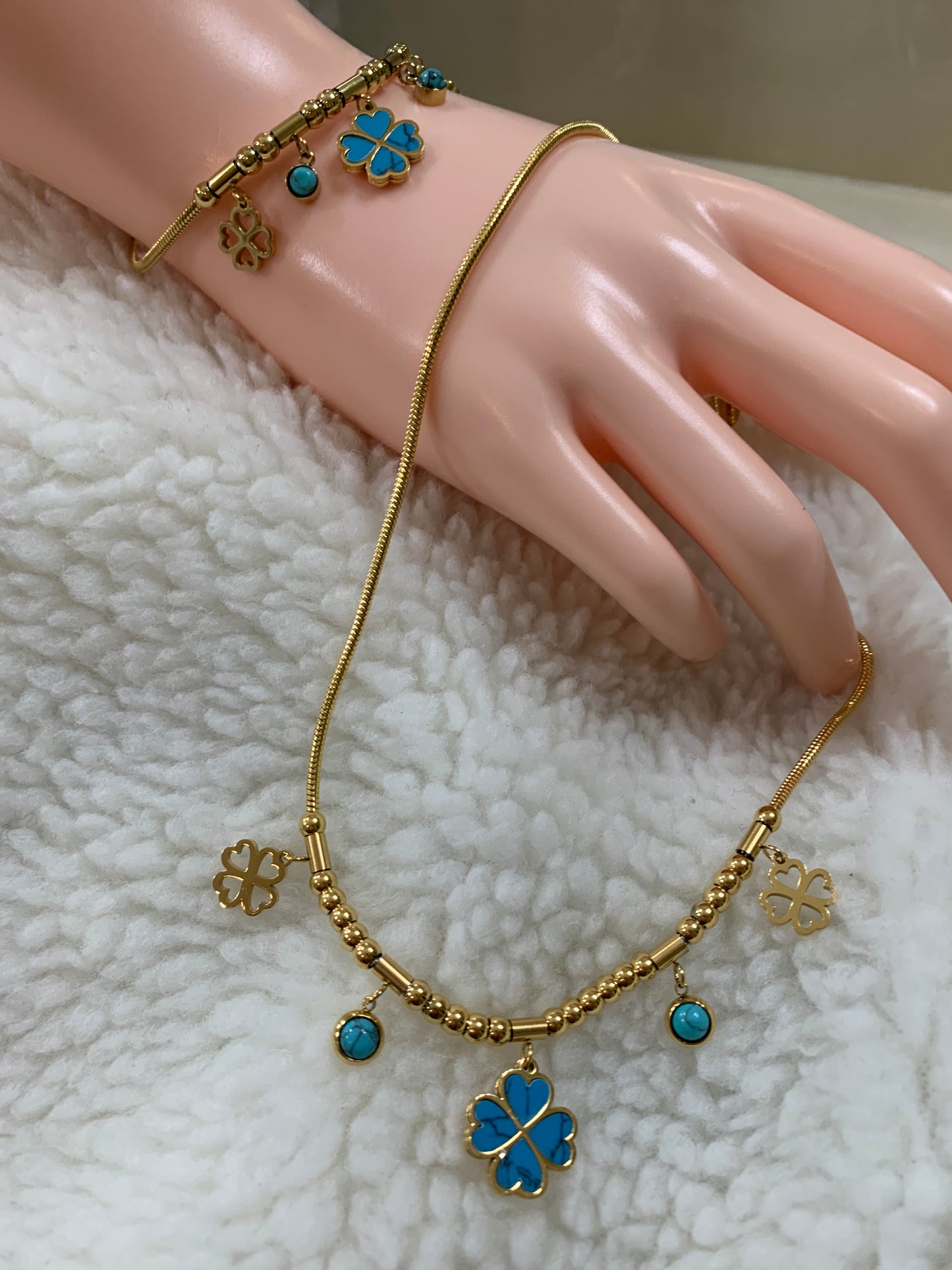 Blue Flower Clavicle Necklace and bracelet Set