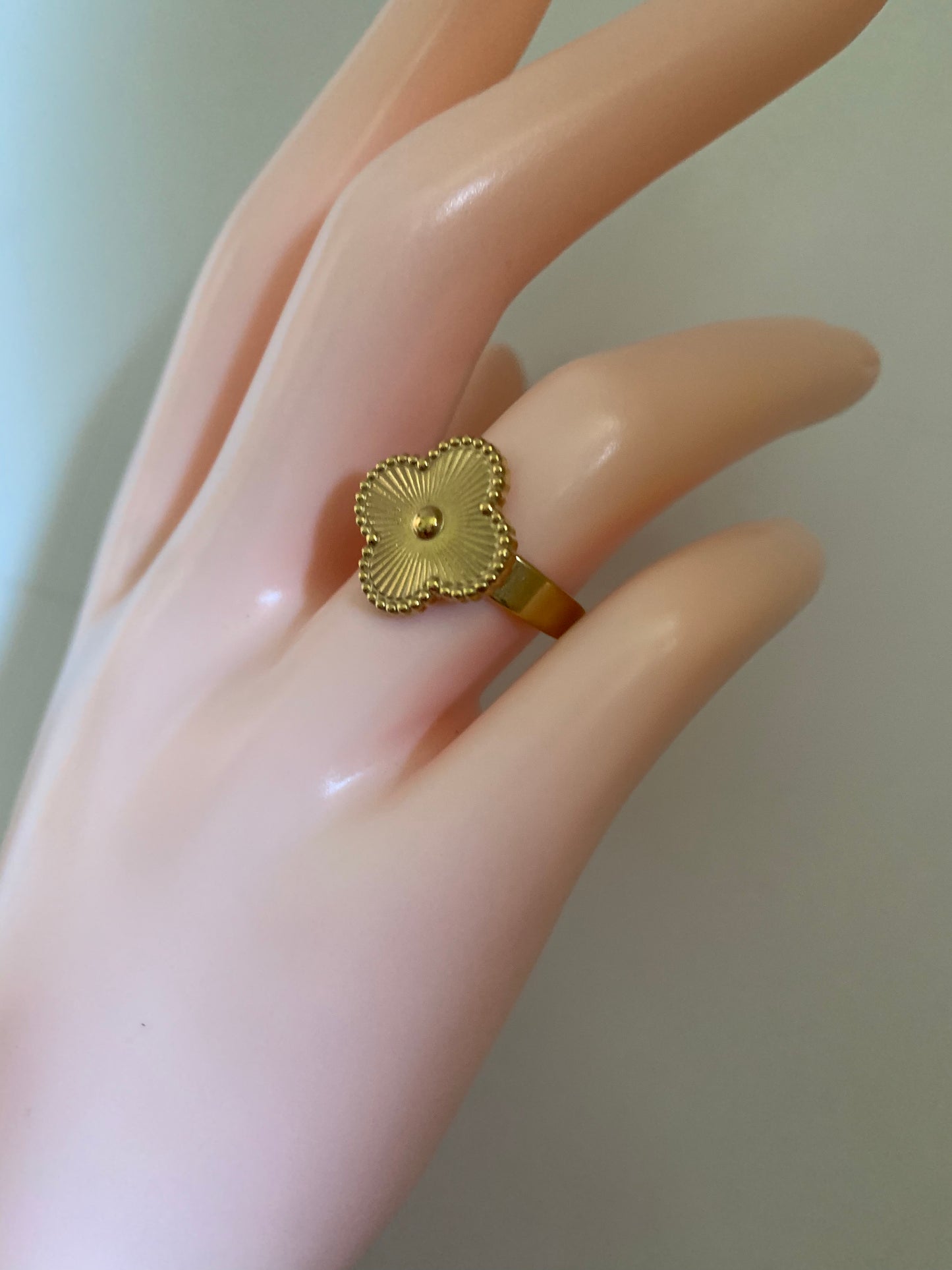 Four Leaf Clover Ring